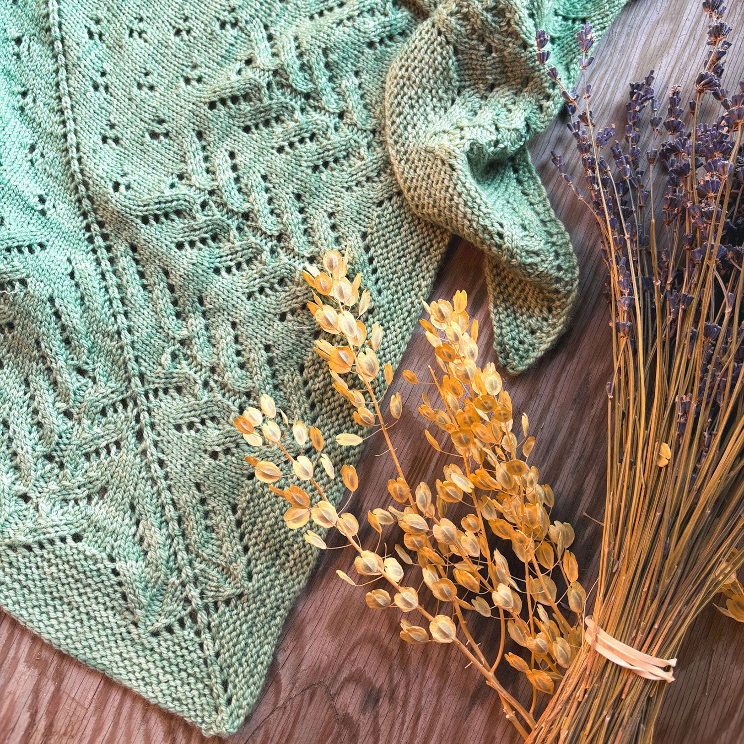 Boîte à tricot en dentelle