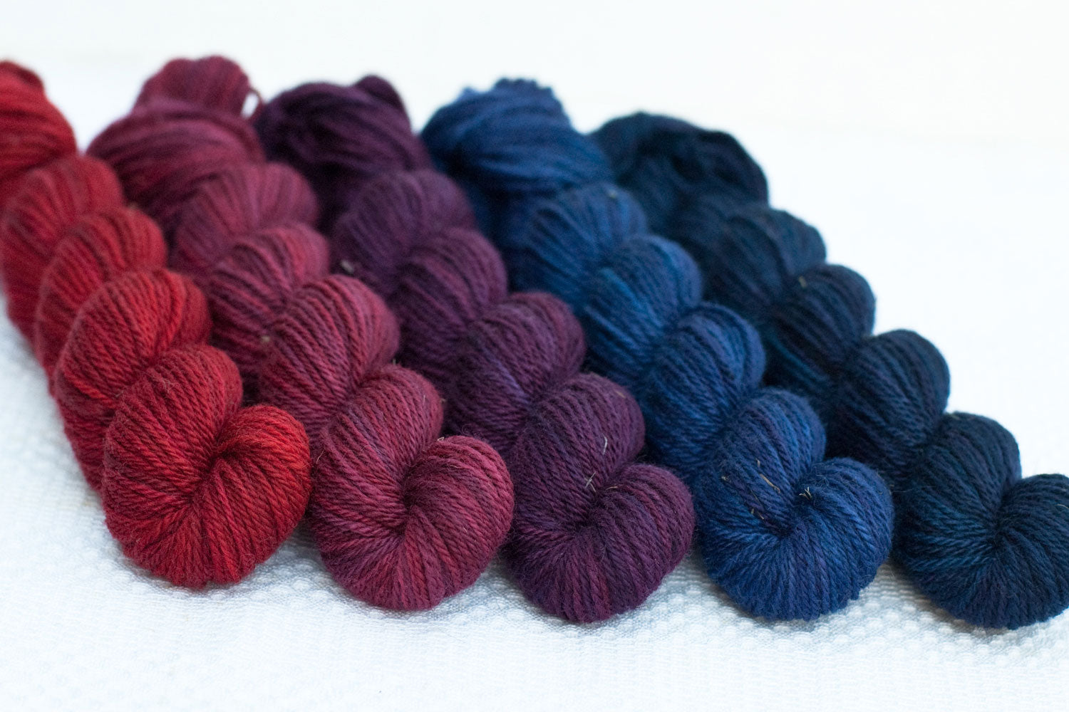 Pre-order: Elora - set of 5 mini-skeins