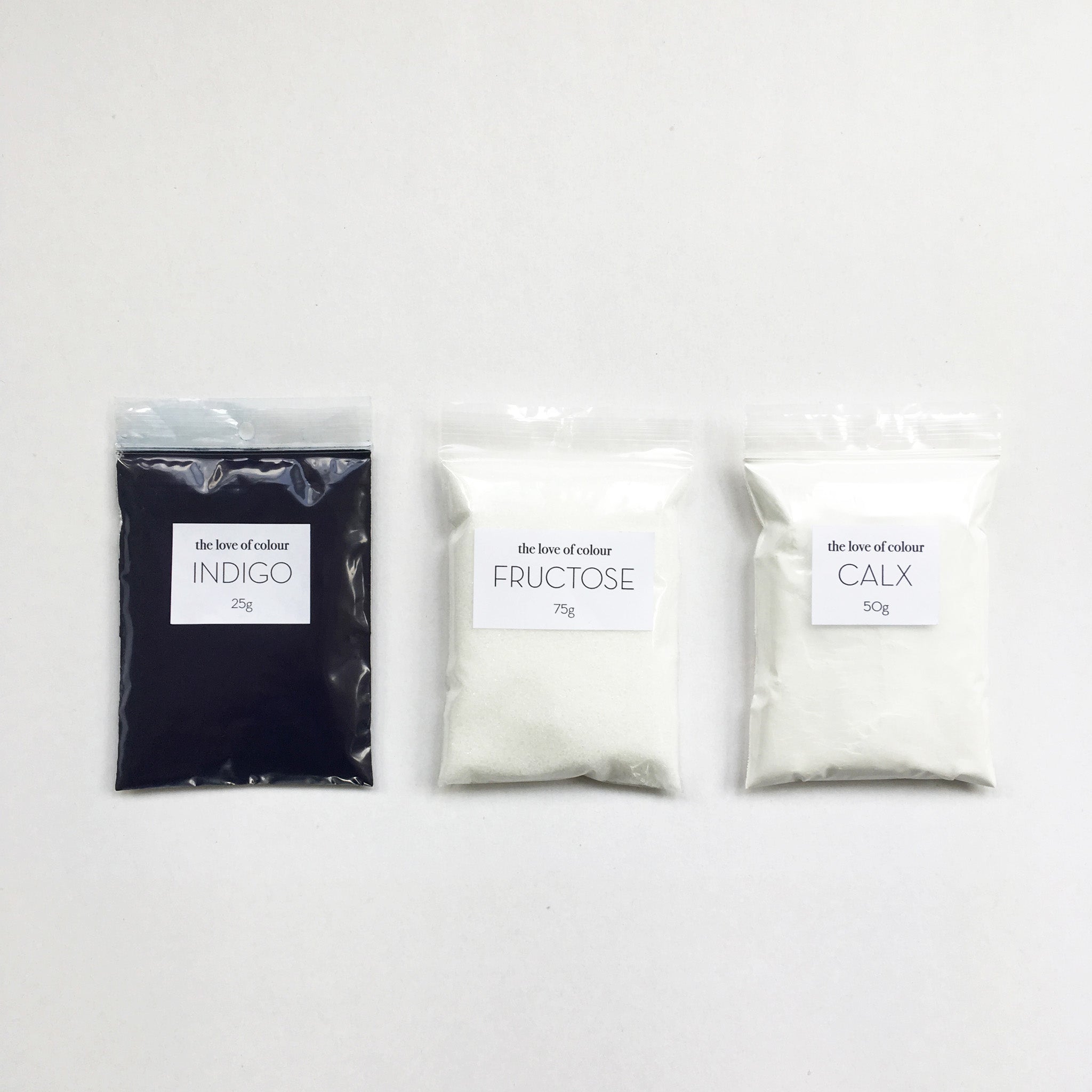 Contents of indigo dyeing kit