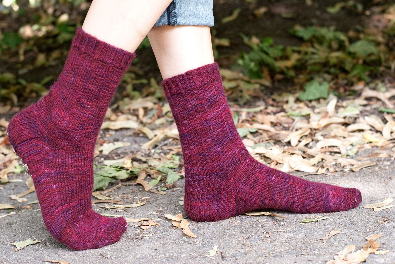 Purple palestra pizzicato pinstripe sock knitting pattern
