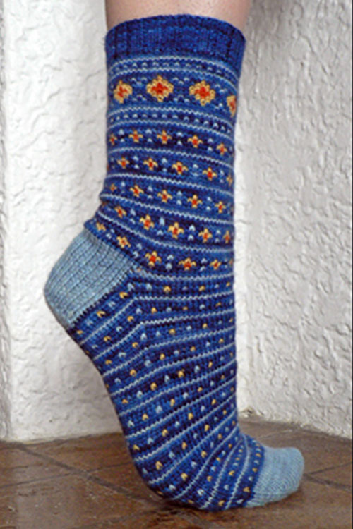 Theme & Variations sock knitting pattern in dark blue 